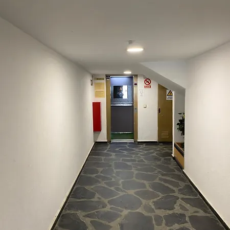 Piso 6 Personas 塞拉内华达